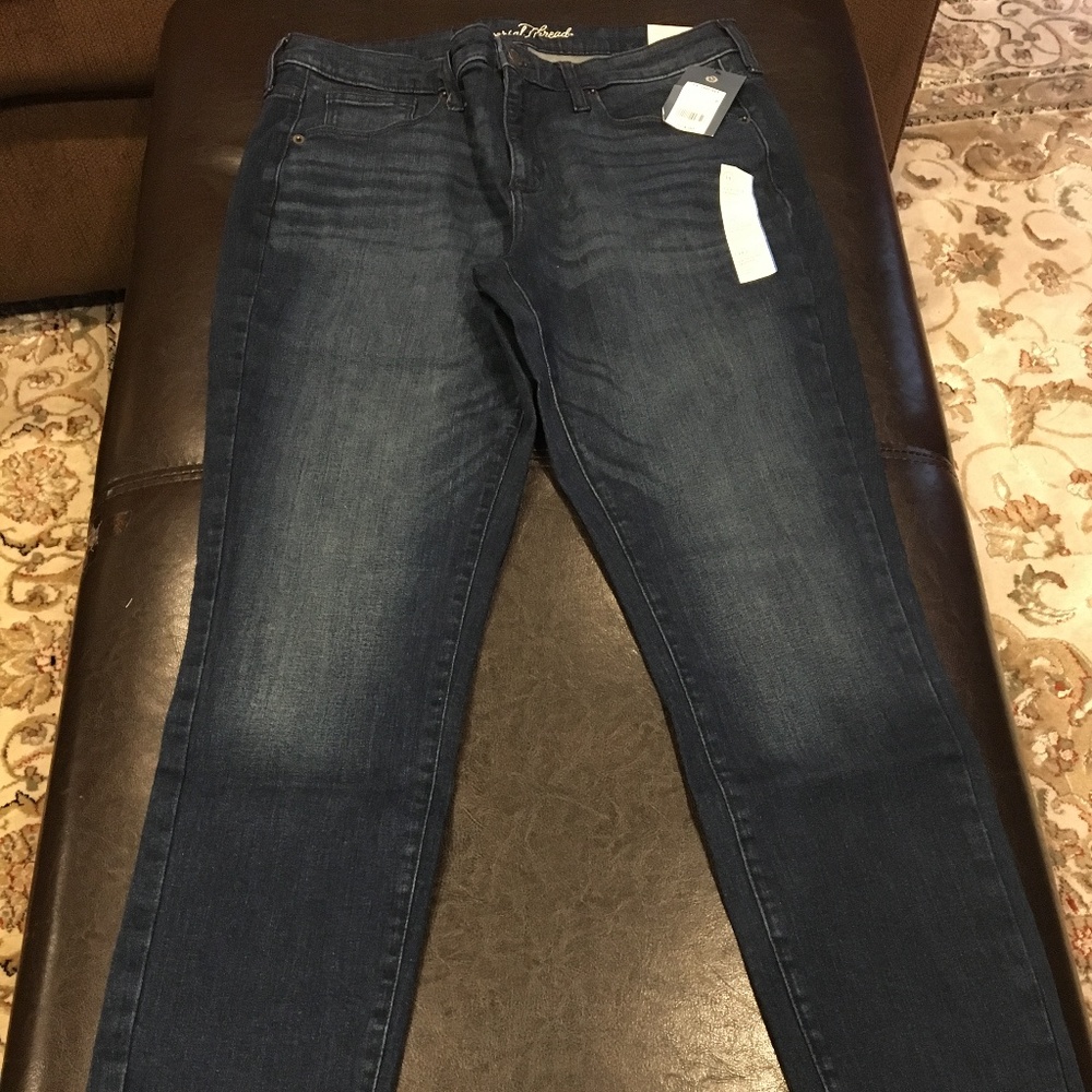 Universal Threads High Rise Skinny Jeans NWT